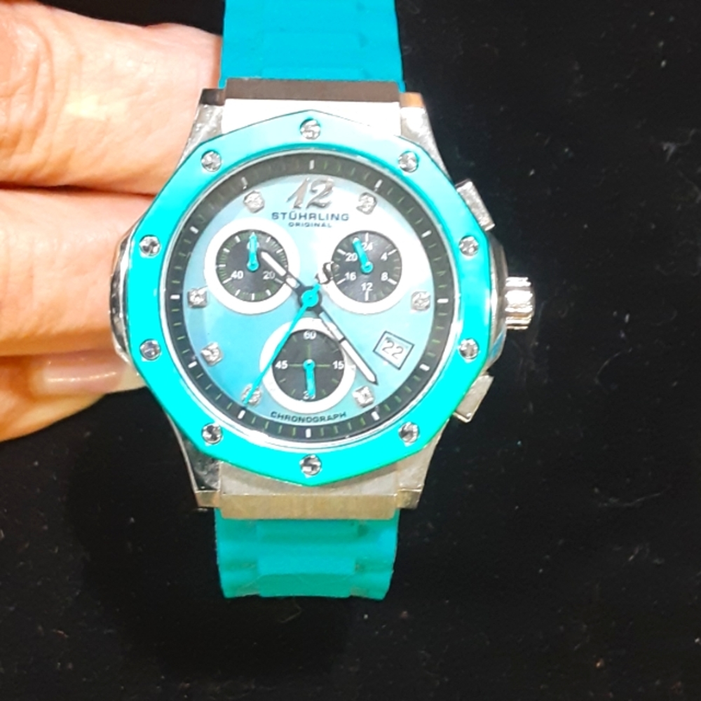 Trendy and colorful this Stuhrling original, ladies watch is adjustable! - Picture 9 of 10